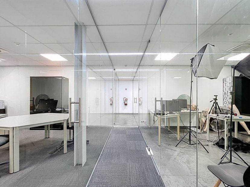 Bienvenue sur le site commercial de Schaubroeck à Nazareth-De Pinte. <br />
Ce site bien équipé offre un environnement de travail confortable et profe