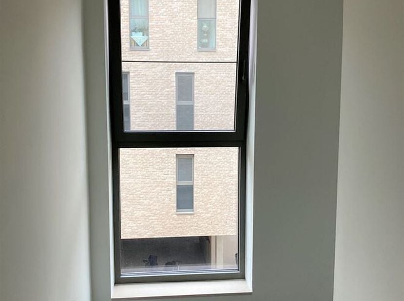 Prachtig nieuwbouwappartement met ruim terras op toplocatie in Lier!<br />
Ligging: Dit nieuwbouwappartement is rustig gelegen tussen de stadsvesten e
