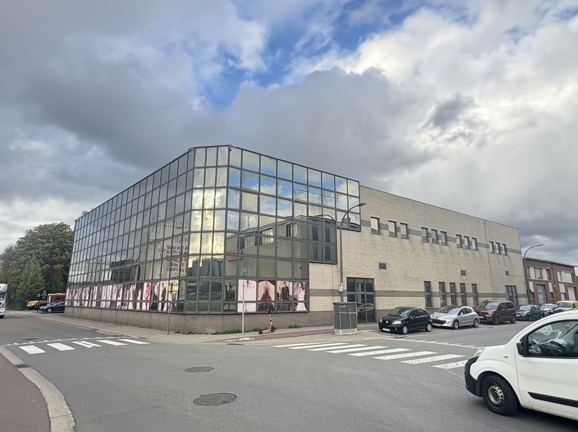 Bedrijfsvastgoed te koop in toekomstlaan 2,
                    2170 Merksem