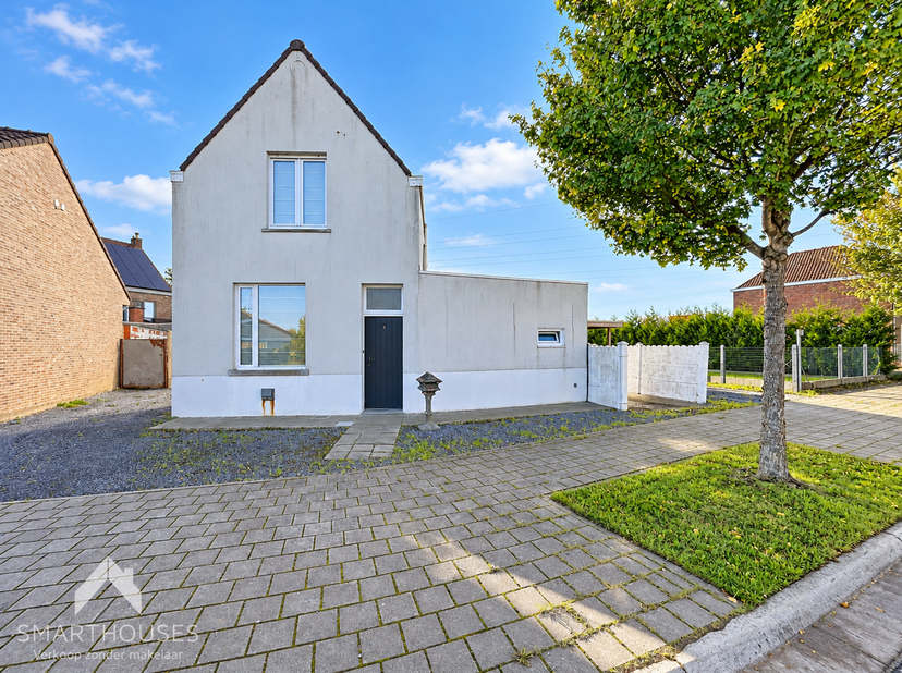 Huis te koop in Distelbosstraat 1,
                    8531 Hulste