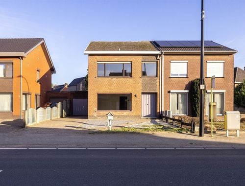                                         Eengezinswoning te koop in Lille, € 275.000
