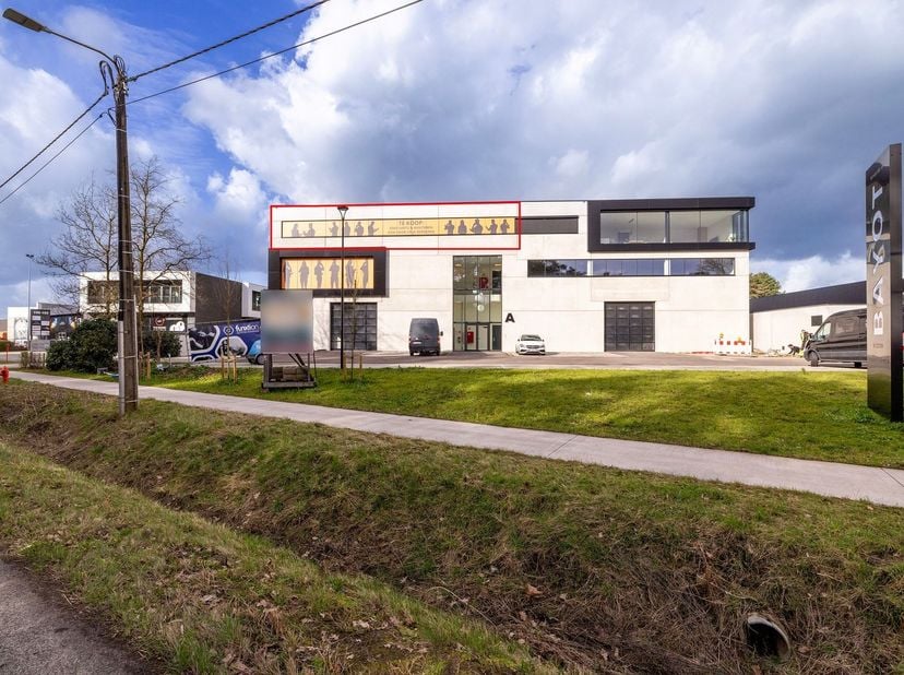 Espace de bureau/cabinet Casco de 219m²<br />
<br />
Le projet Bayot Business Park, récemment achevé, se trouve le long de la Poederleesteenweg à Ka