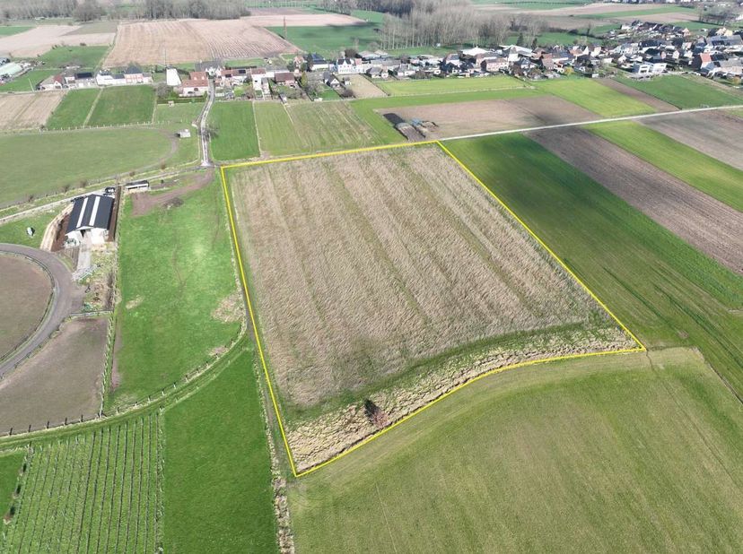 Terrain à vendre
                    à 9550 Herzele