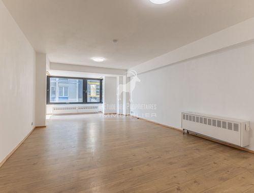                                         Appartement te huur in Charleroi, € 950
