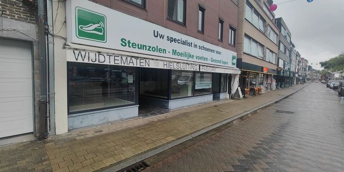 Bien professionnel à louer à Kortrijkstraat 26, 9800 Deinze