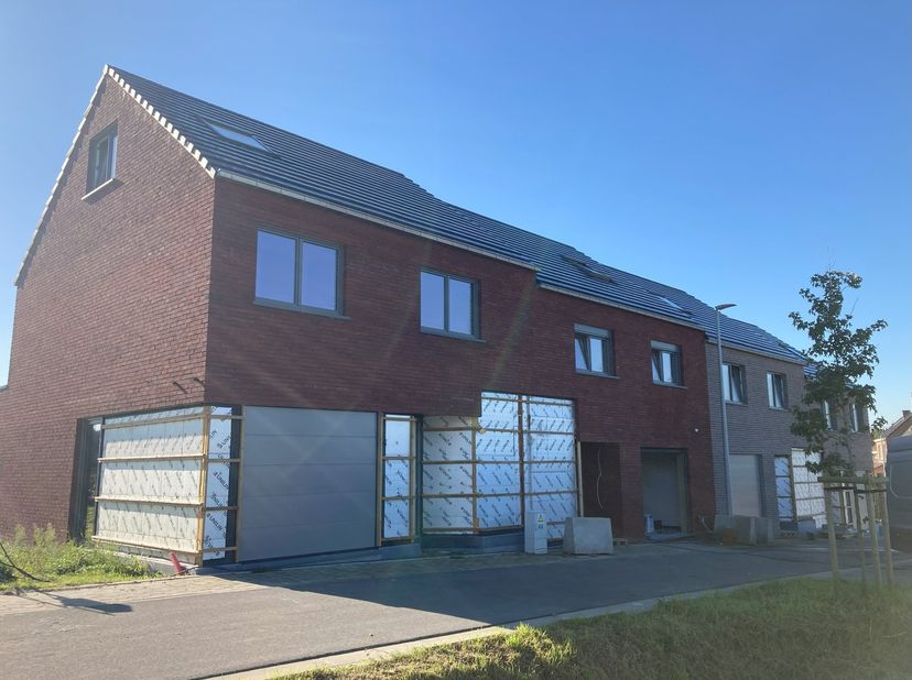 Project in Rue Scaillet 48,
                    1480 Tubize