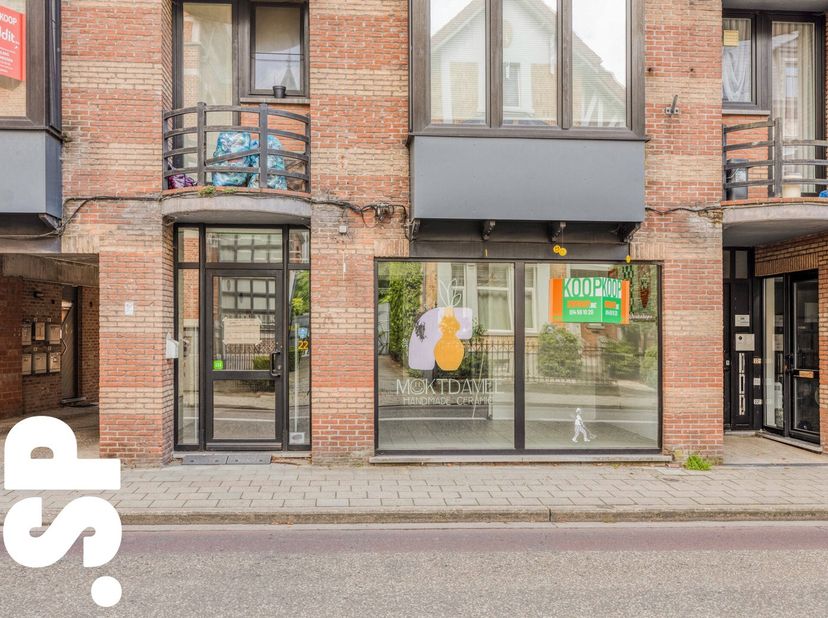 Bedrijfsvastgoed te koop in Stationsstraat 22,
                    2440 Geel
