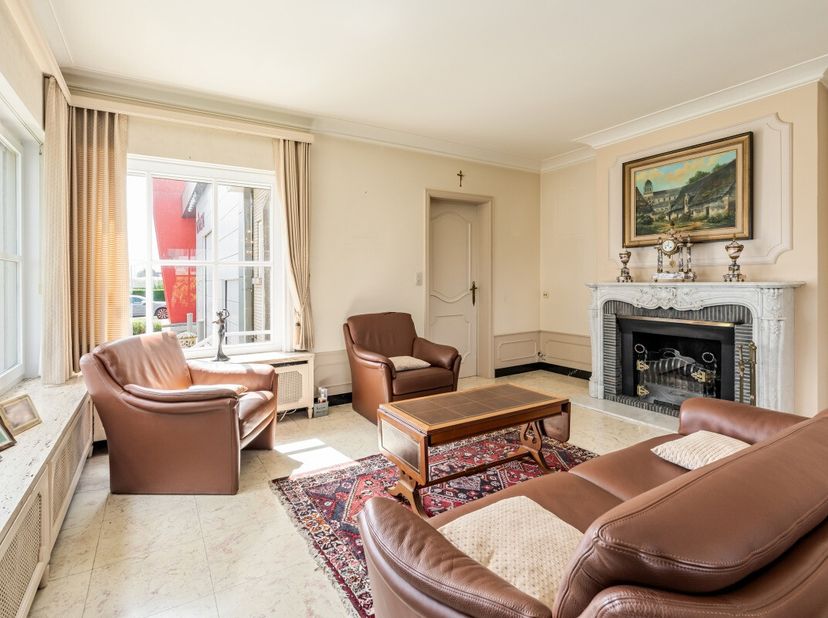 [[ DIT PAND NEEMT DEEL AAN DE ERA OPEN HUIZEN DAG OP 19/9 VAN 16:00 TOT 17:00 ]]<br />
Dit pand neemt deel aan de ERA Open Huizen Dag. Te bezichtigen