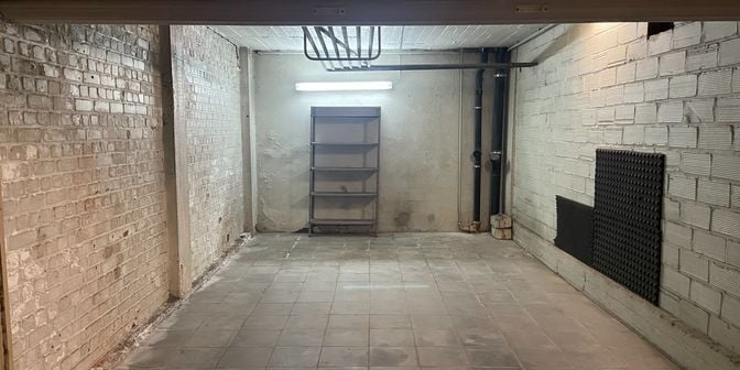 Garage te huur in Zeedijk-Heist 64, 8301 Heist
