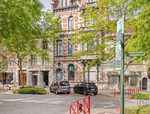                                         Maison de maître à vendre à Renaix, € 695.000
