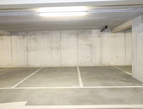                                         Place de stationnement à vendre à Roeselare, € 19.500
