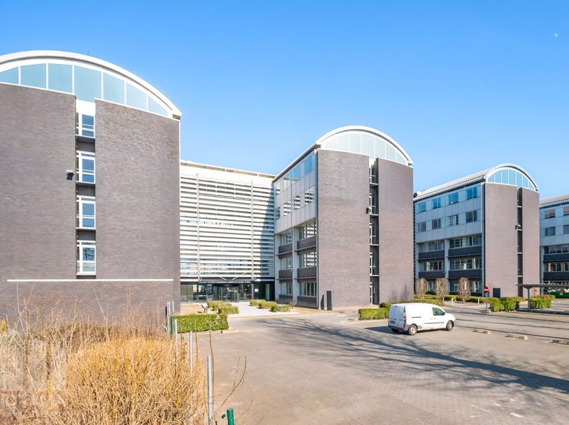 Bedrijfsvastgoed te huur in Guldensporenpark 4,
                    9820 Merelbeke