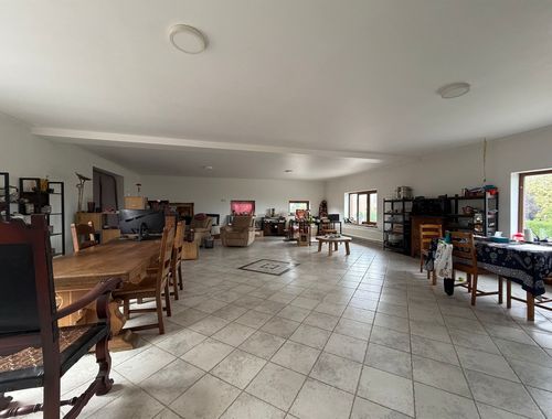                                         Appartement à louer à Méan, € 850
