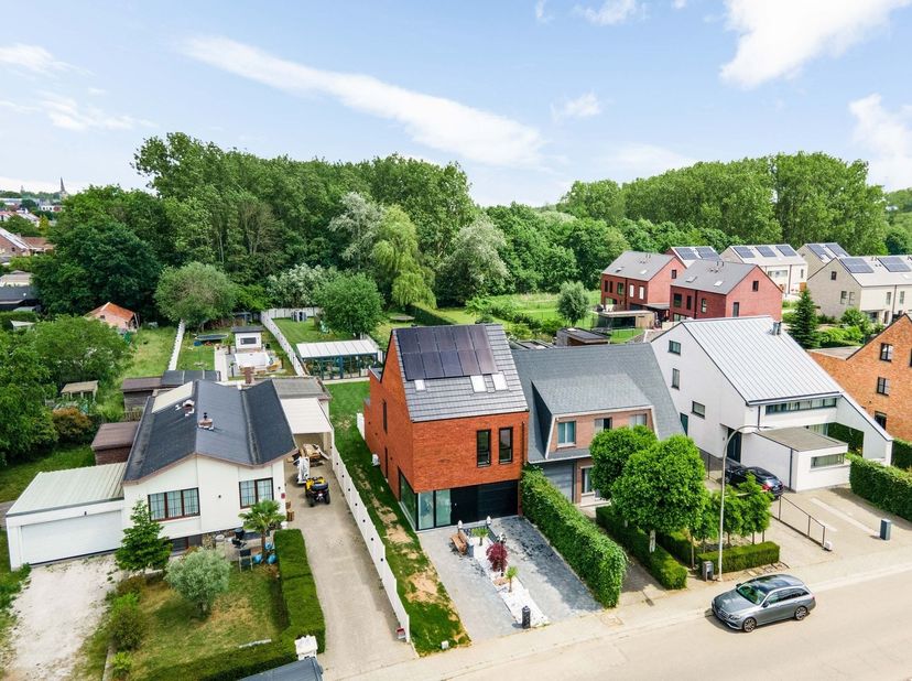 Huis te koop in Achterhoefweg 5,
                    2870 Ruisbroek