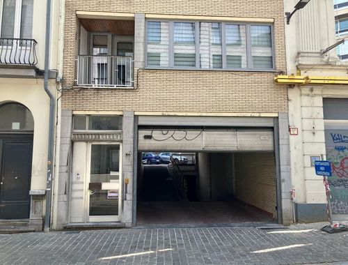                                         Staanplaats te koop in Antwerpen, € 18.000
