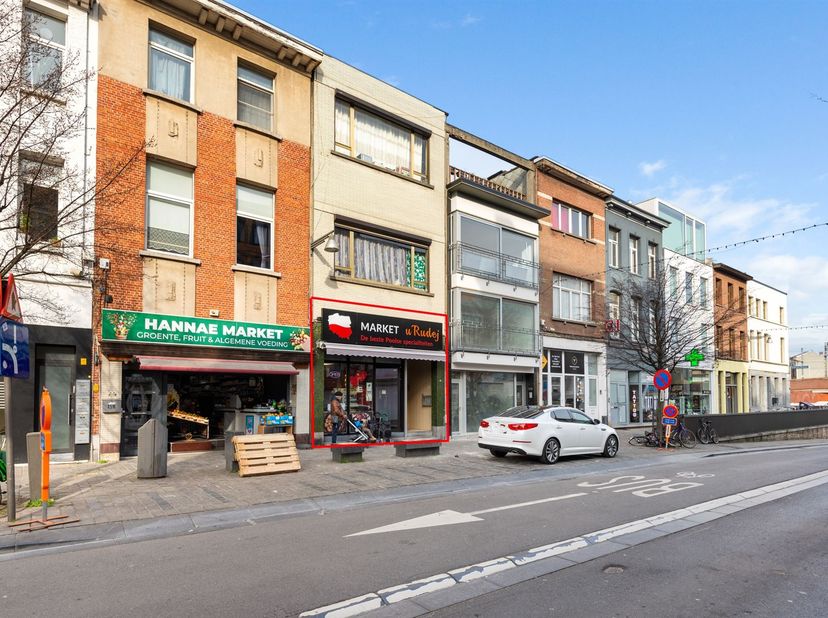Bedrijfsvastgoed te koop in Statiestraat 152,
                    2600 Berchem