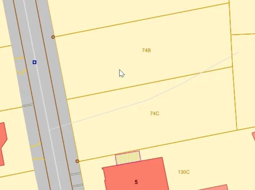 Deze bouwgrond ligt in een zeer rustige straat nabij het centrum van Balen.<br />
Ideaal voor een open bebouwing.<br />
Breedte 17,5m<br />
diepte 44,