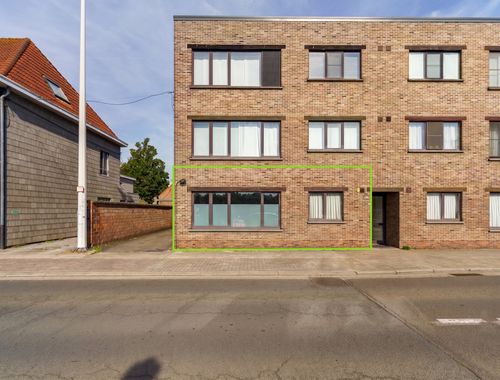                                         Gelijkvloers app. te huur in Lier, € 1.000
