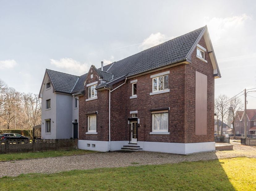 Maison à vendre
                    à 3600 Genk