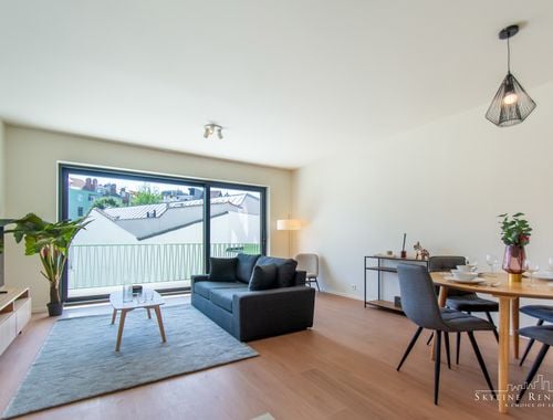                                         Appartement te huur in Elsene, € 1.800
