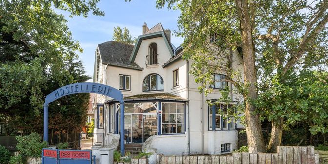 Bedrijfsvastgoed te koop in Henri Jasparlaan 148, 8434 Westende