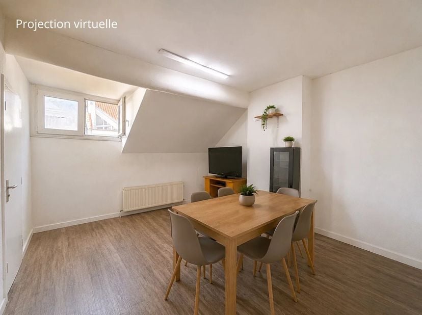 BLAES/BRUSSEL - REF: 87093773 - APPARTEMENT MET ÉÉN SLAAPKAMER - ZONDER KOSTEN !!<br />
Gelegen in het hart van het stadscentrum, op de derde verdiepi