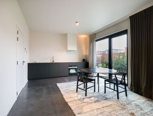                                         Studio te huur in Wilrijk, € 825
