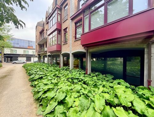                                         Bien commercial à louer à Harelbeke, € 795

