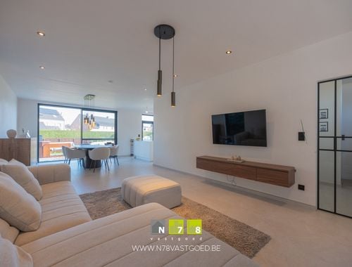                                        Maison à vendre à Neeroeteren, € 549.000
