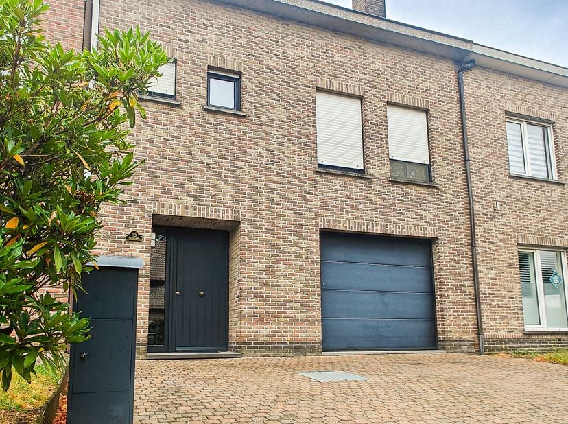 Huis te koop in Parklaan 115,
                    9150 Bazel