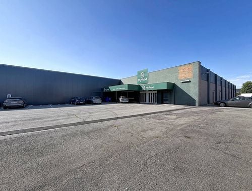                             Handelspand te huur in Lokeren
