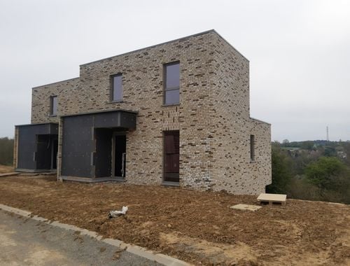                                         Woning te koop in Court-Saint-Etienne, € 489.500
