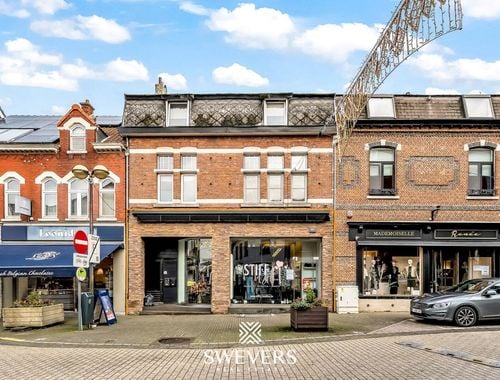                                        Handelszaak te koop in Beringen, € 239.000
