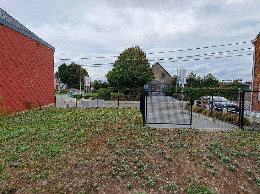 Terrain à vendre
                    à 3300 Goetsenhoven