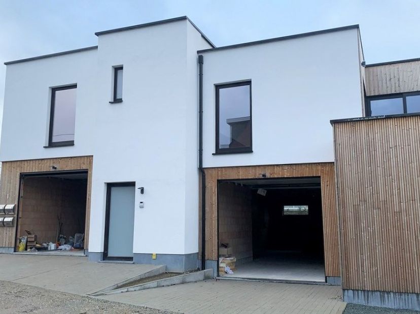 Bien professionnel à louer à Oude Heirbaan 1 boîte 101,
                    9090 Melle