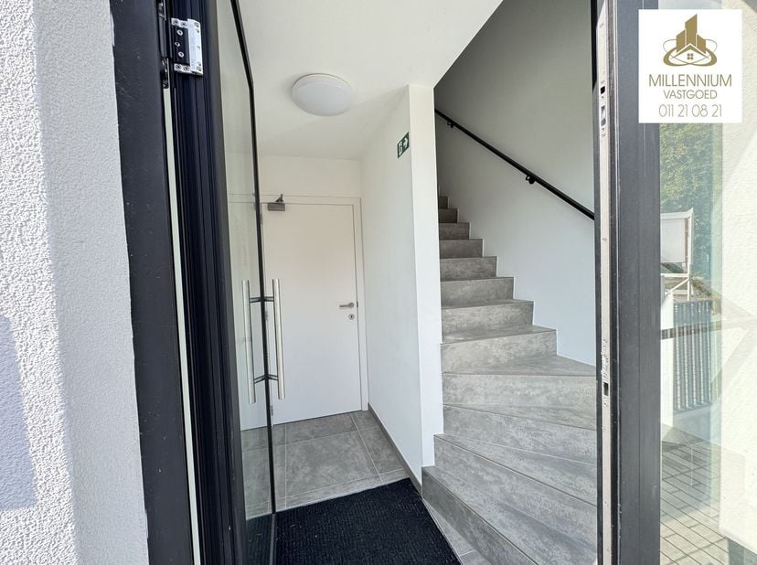 Exclusief instapklaar BEN-appartement gelegen op het tweede verdiep vooraan van een “Premium”, nieuw en energiezuinig (kleinschalig) appartementsgebou