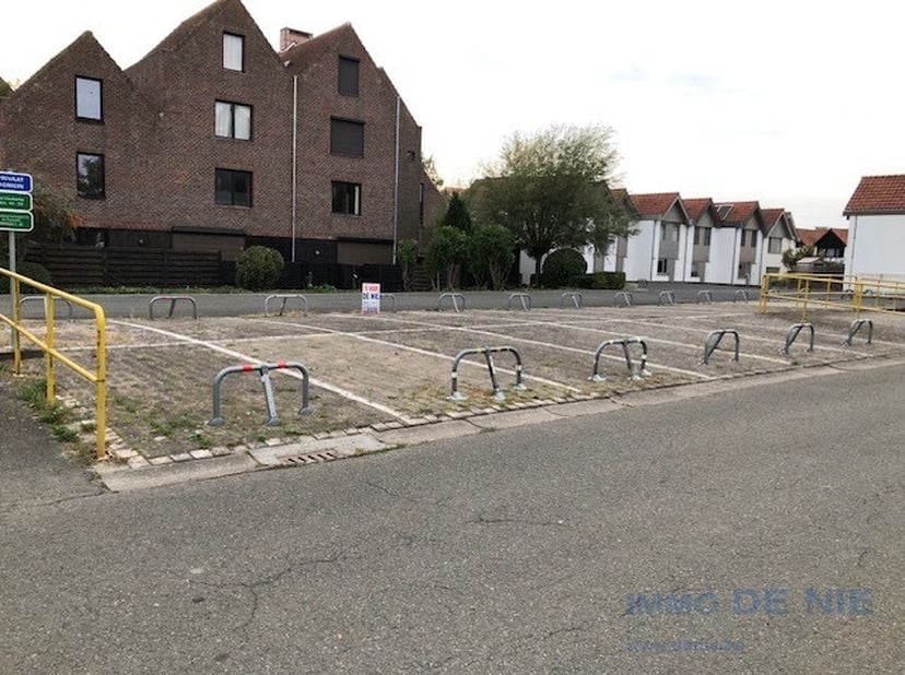 Garage te huur in Dienstweg Havengeul 33,
                    8620 Nieuwpoort