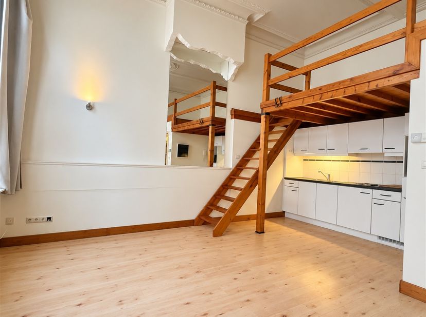 Appartement te huur in Pieter van Hobokenstraat 7 bus 8,
                    2000 Antwerpen