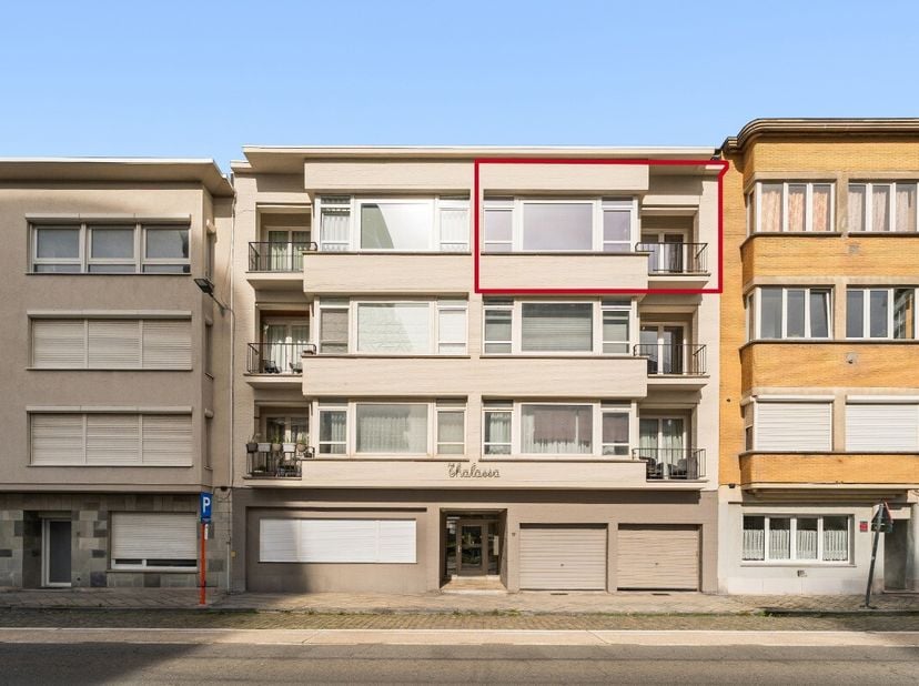 Appartement te koop in Troonstraat 17 bus 0302,
                    8400 Oostende