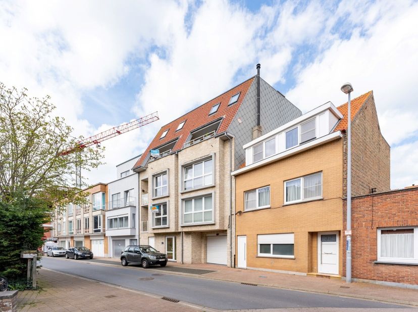 Garage à vendre
                    à 8450 Bredene