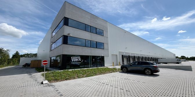 Bedrijfsvastgoed te huur in Rijksweg 22 bus V1+2, 2880 Bornem