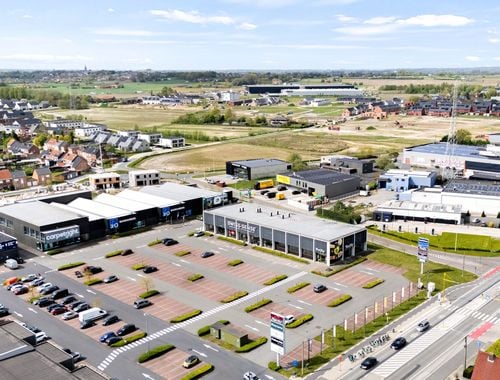                                         Bâtiment d’entreprise à vendre à Roeselare, € 1.415.000
