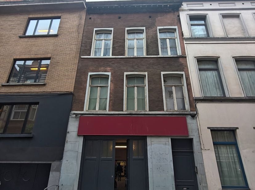 Huis te koop in Rue de Vergnies 21,
                    1050 Elsene