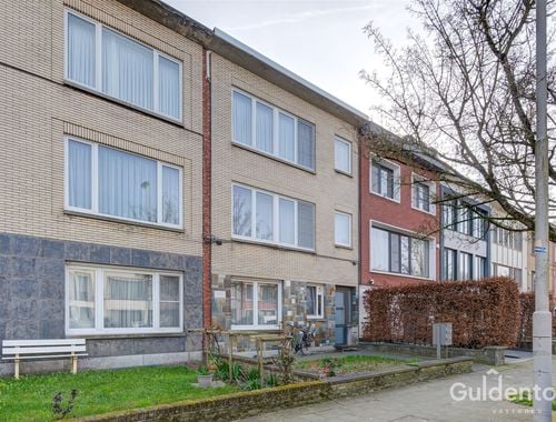                                        Gelijkvloers app. te koop in Wilrijk, € 239.000
