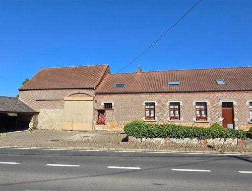                                         Eengezinswoning te koop in Ellignies-Sainte-Anne, € 380.000
