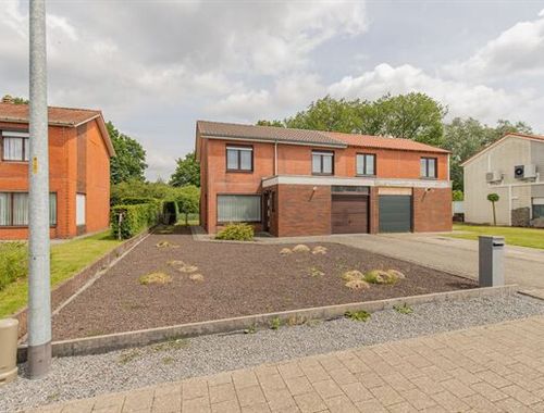                                         Woning te koop in Puurs, € 382.000
