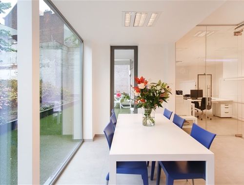                                         Espace de bureaux à louer à Antwerpen, € 1.995

