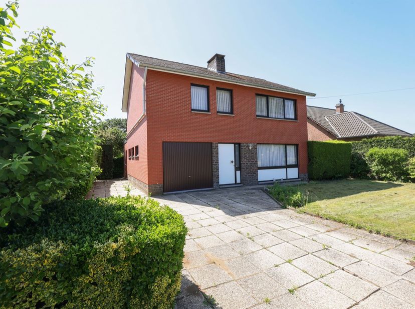 Vrijstaande gezinswoning met 4 slaapkamers en zuidgerichte tuin in Paal<br />
<br />
Omgeving:<br />
+ Gelegen in Paal een rustige en residentiële