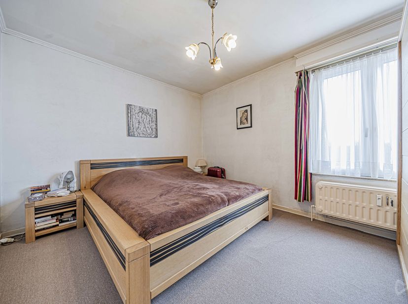 OPTION -- OPTION -- OPTION <br />
We Invest et Milla vous proposent cet appartement une chambre à rafraîchir, offrant une superficie chauffée de 50 m²