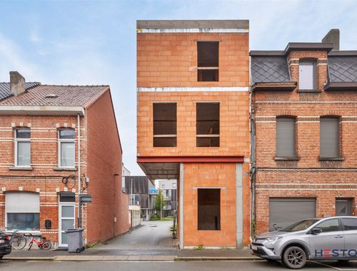                                         Maison à vendre à Sint-Niklaas, € 168.000

